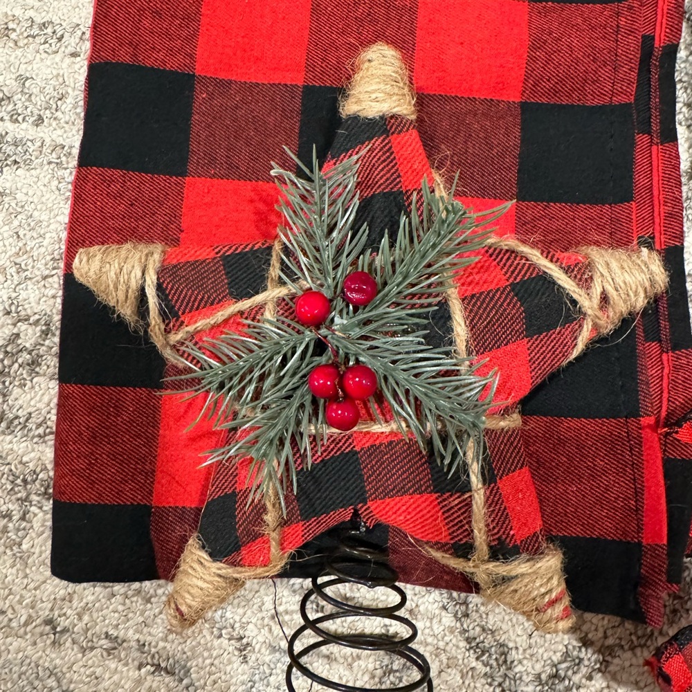 Christmas Decor Bundle - Picture 2 of 11